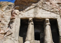 İskilip-Kaya mezarı